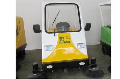 扫地车如何实现节能环保使用_河北骏午环境保护专用设备